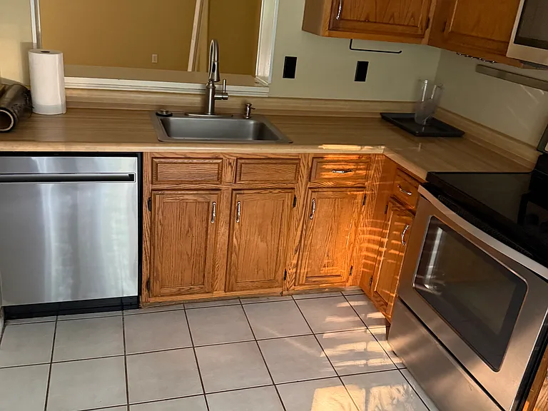 204 Lodgecliffe Ct — Photo 9