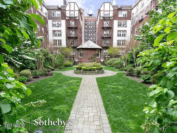 8309 Talbot St APT 1B, Jamaica, NY 11415