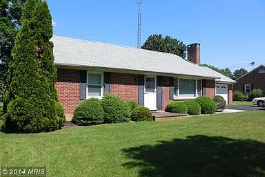 1741 Alexander Ave photo 1