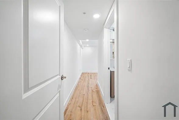 869 N 43rd St #1 — Photo 4