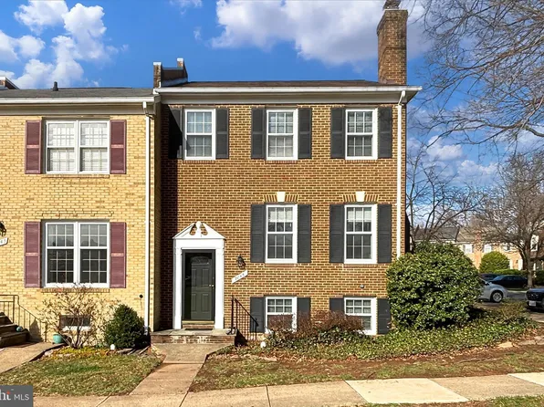 7045 Leestone St, Springfield, VA 22151