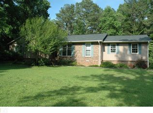 230 E View Pointe Dr, Lagrange, GA 30241