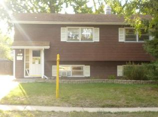 448 N Ridgemoor Ave, Mundelein, IL 60060