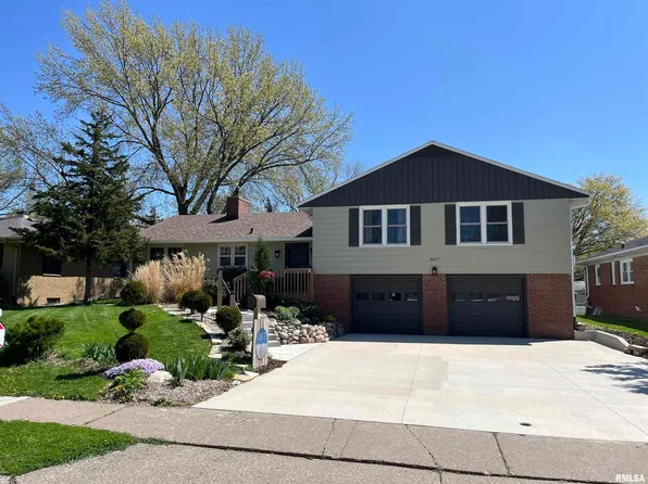 2617 Fillmore Ln, Davenport, IA 52804