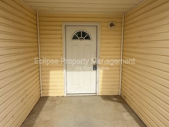 2nd image of 2828 S Forest Ln