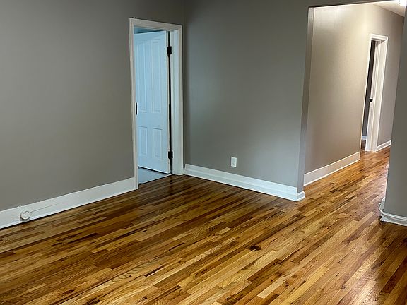 3rd image of 623 S 3rd St