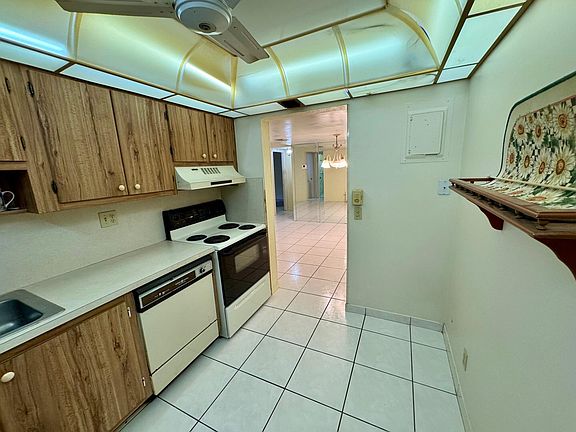 4th image of 8050 W Mcnab Road #320