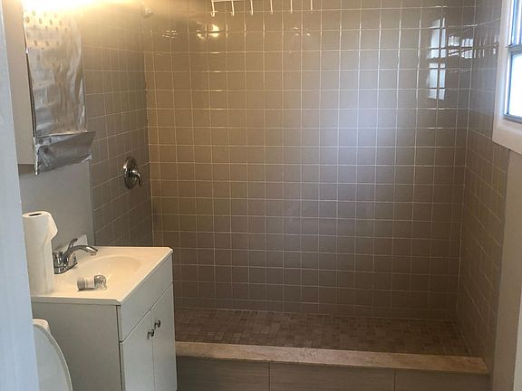 5th image of 3516 W North B St #A