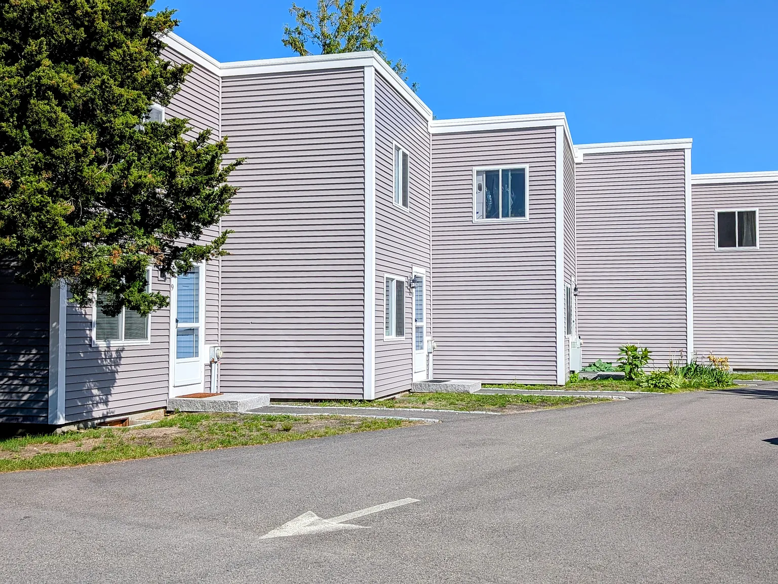 2 bed, 1.5 bath, 950 sqft, $1,100 — Photo 4