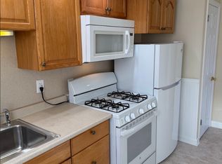 201 N York Rd #F, Hatboro, PA 19040