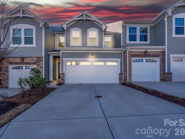 2418 Heathcliff Trl, Fort Mill, SC 29707