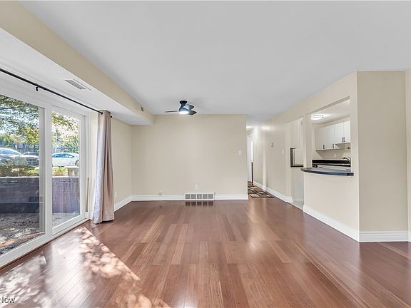 2nd image of 9660 Cove Dr Unit F13