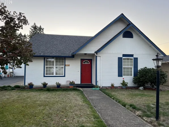 115 S 3rd St, Creswell, OR 97426