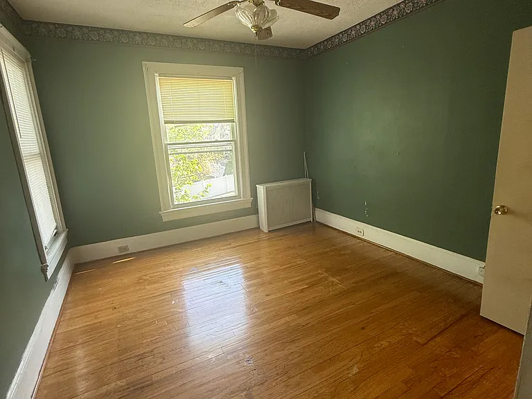 1108 E Gibson St #3 — Photo 2
