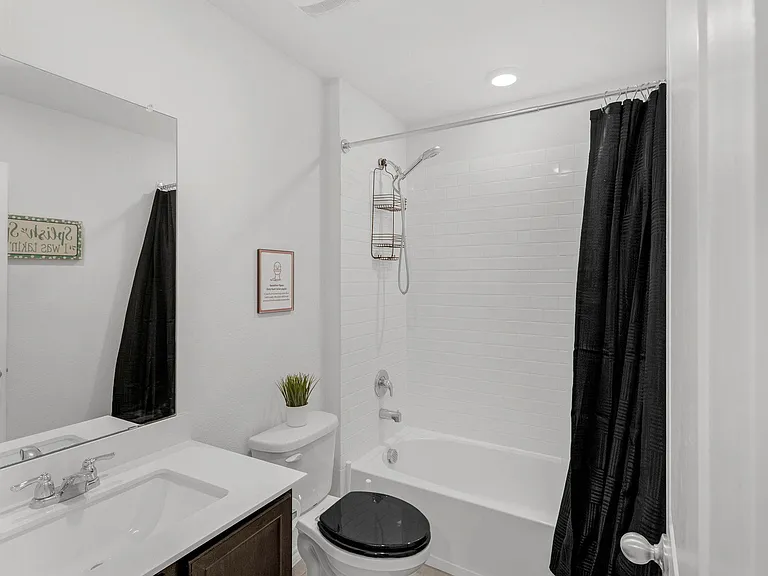 Glazner Dr — Photo 10
