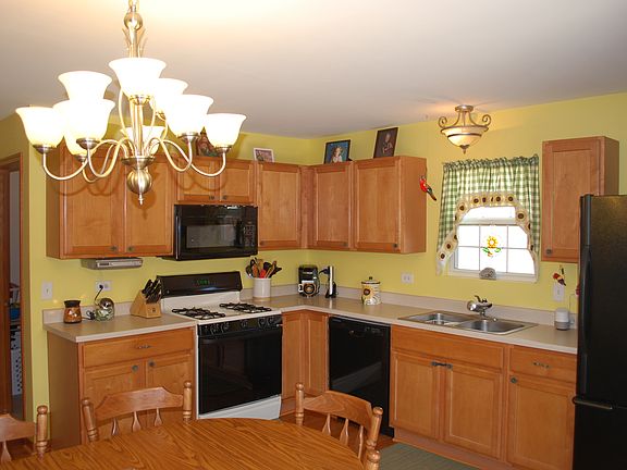 4th image of 16017 Borio Dr