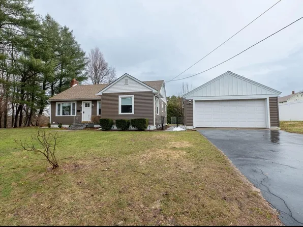 2 Kilburn Ave, Malone, NY 12953