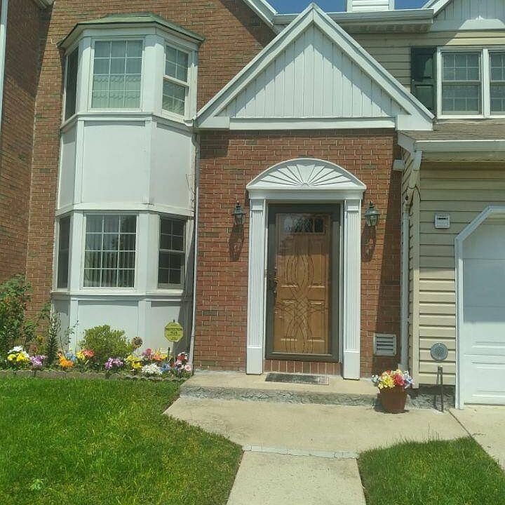 25 Bayview Ct, Inwood, NY 11096 Zillow