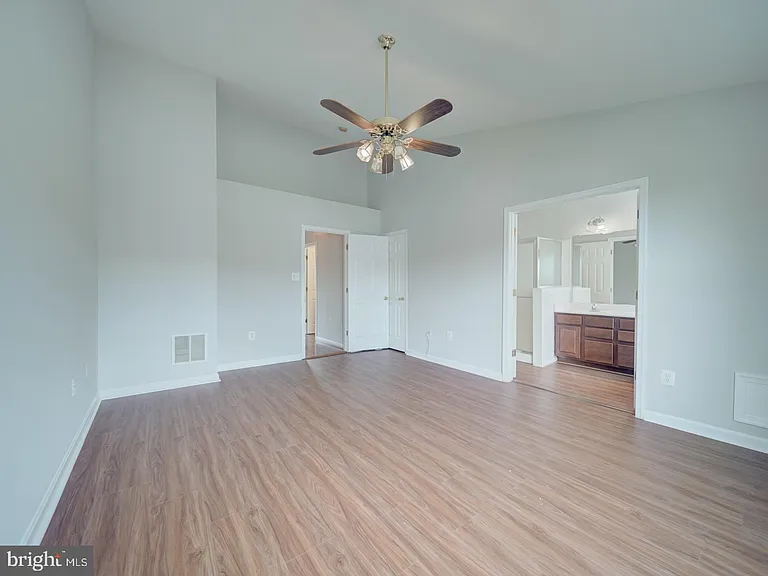 8241 Humphrey Ln — Photo 53