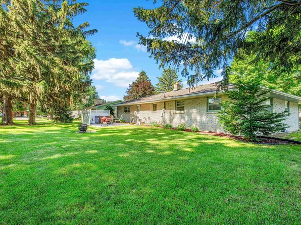 5415 Main St, Mc Farland, WI 53558