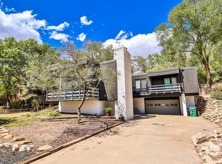 40 E Lakeshore Dr, Ransom Canyon, TX 79366