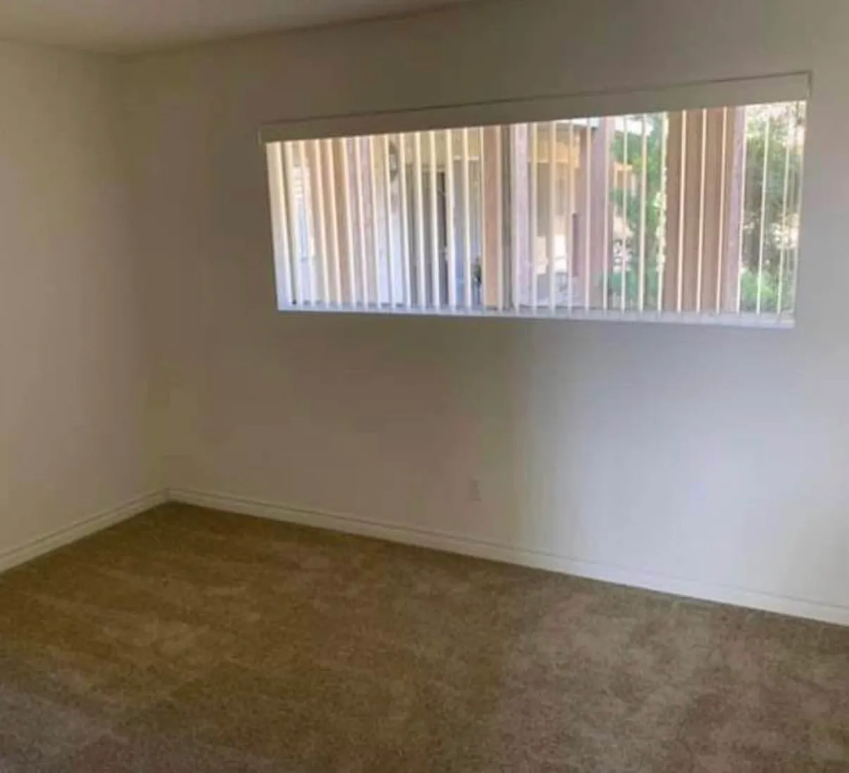 Castilian Park Apartments — Photo 4