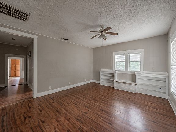 4th image of 212 N Ruddell St