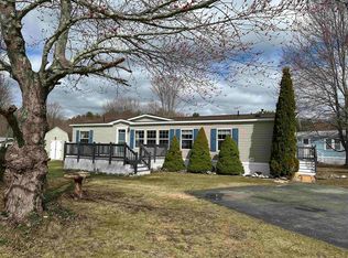 4 Limestone Way, North Hampton, NH 03862