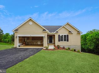 46 Durham Hill Ln, Warrenton, VA 20186