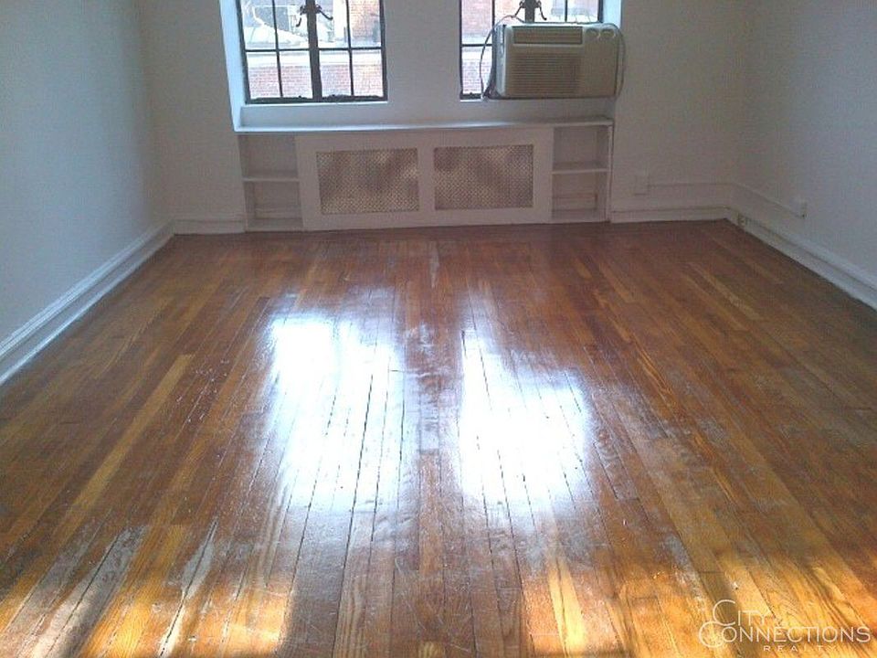 2nd image of 312 E 42nd St #1217