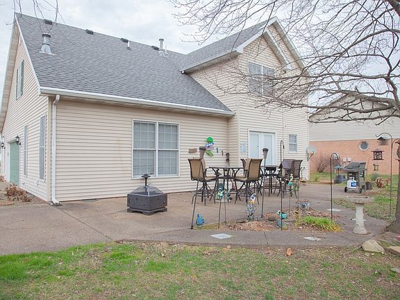 2nd image of 621 Southbrook Dr