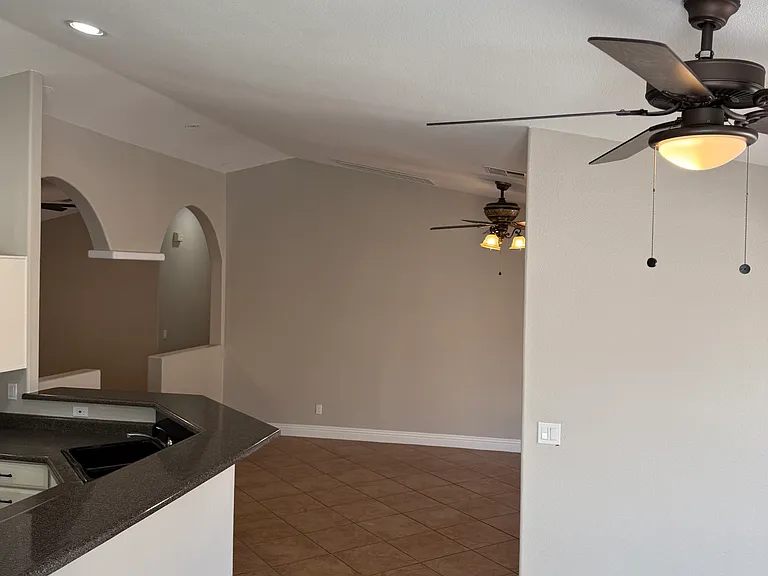 4820 Patterson Ave — Photo 9