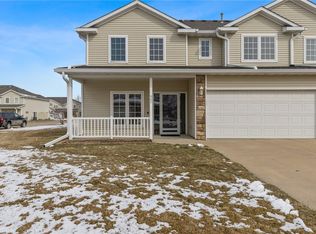 947 Red Hawk Way SE, Altoona, IA 50009