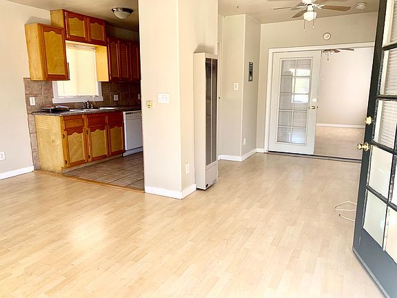 4th image of 444 Ohio Ave APT 1