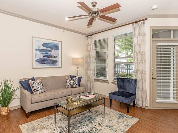 2nd image of 8311 NE Zac Lentz Pkwy #615