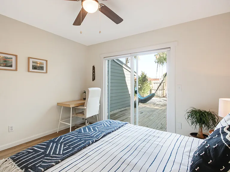 660 Aquatic Dr — Photo 29