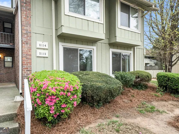 2112 Palmyra Dr SE, Marietta, GA 30067