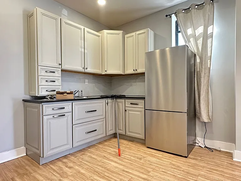 1713 S 22nd st — Photo 3