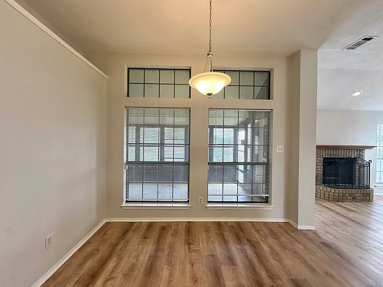 607 Hogan Dr — Photo 18