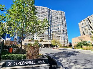 30 Greenfield Ave #PENTHOUSE 10, Toronto, ON M2N6N3