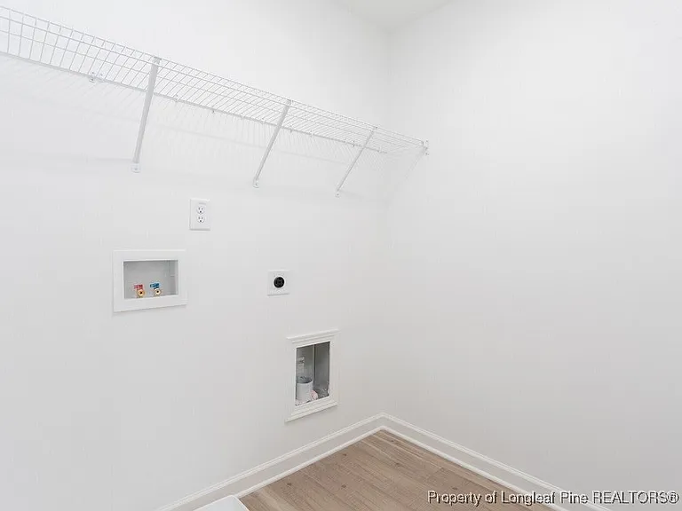 905 Kingscote Dr — Photo 20