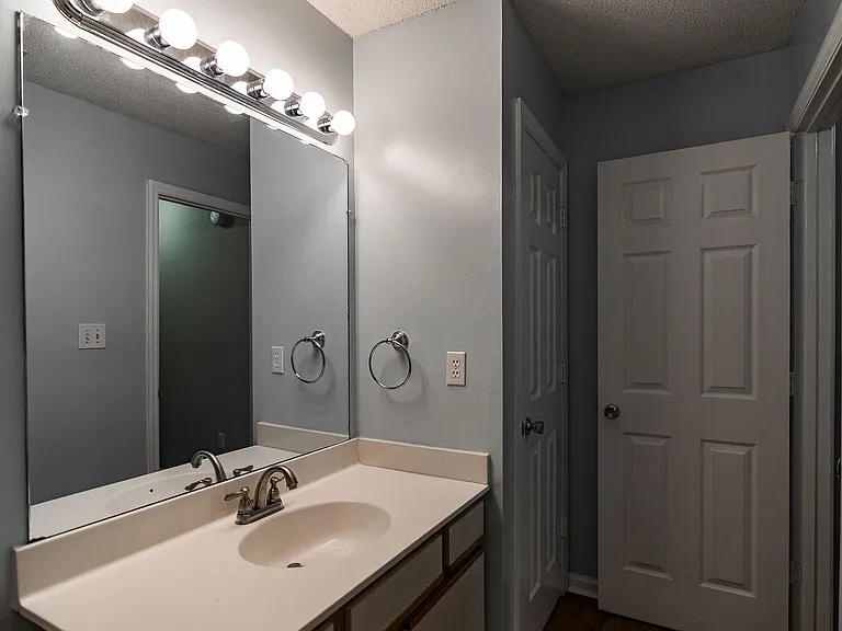 345 Research Dr #72 — Photo 37