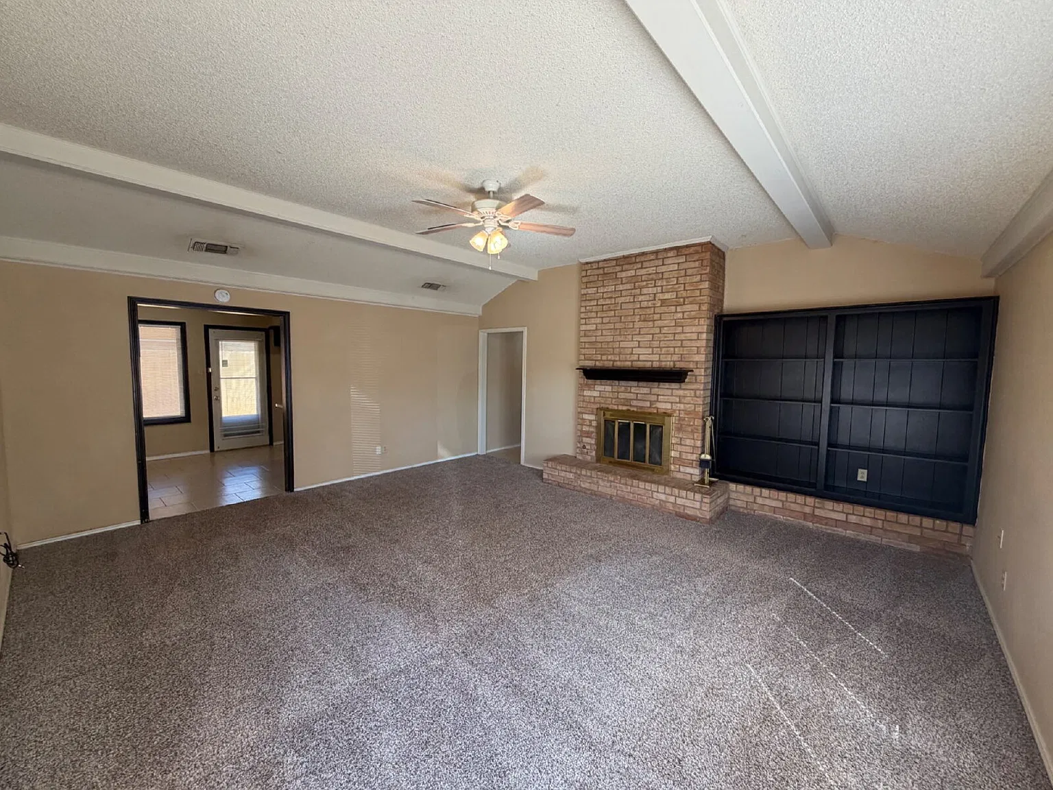 2 bed, 2.0 bath, 1169 sqft, $1,200 — Photo 2