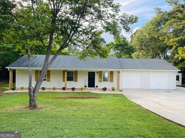 2303 Nancy Ct, Loganville, GA 30052