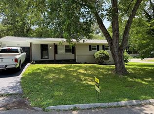 1301 Burton Rd, Knoxville, TN 37919