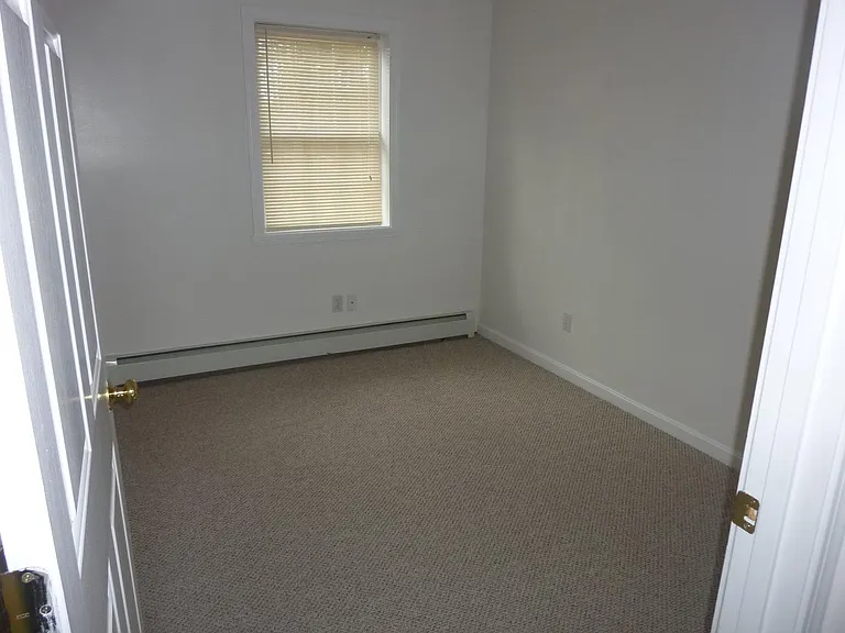 135 McMullen Rd — Photo 4
