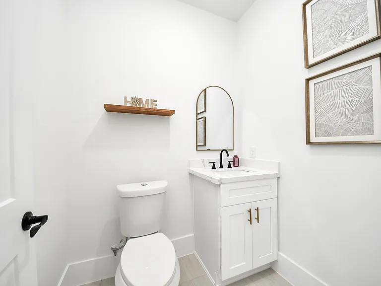 23851 Creekwood Dr — Photo 33