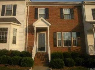 1940 Stroll Cir, Fuquay Varina, NC 27526