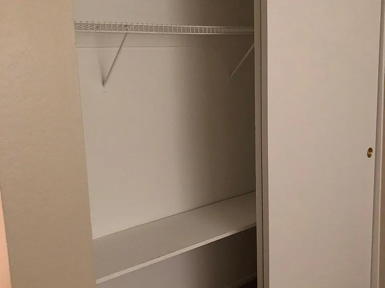 +closet