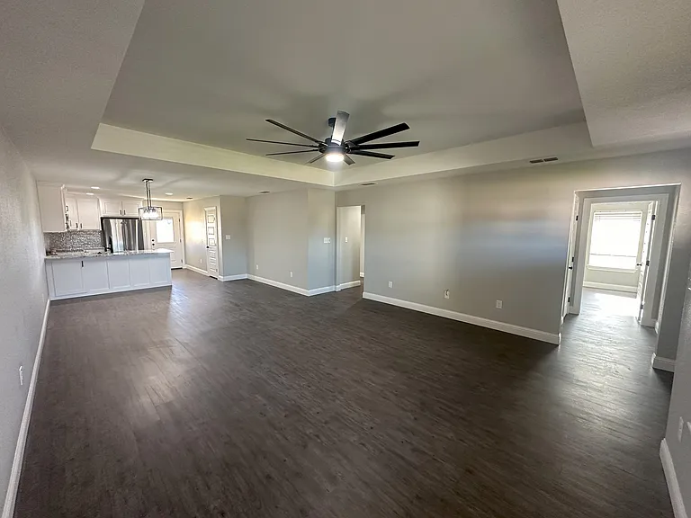 401 Kristie Path — Photo 3